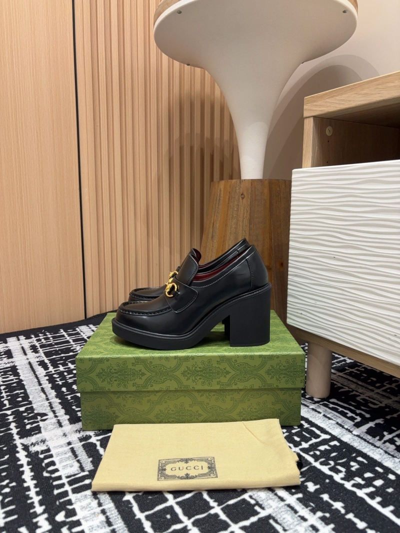 G*u*i leather shoes